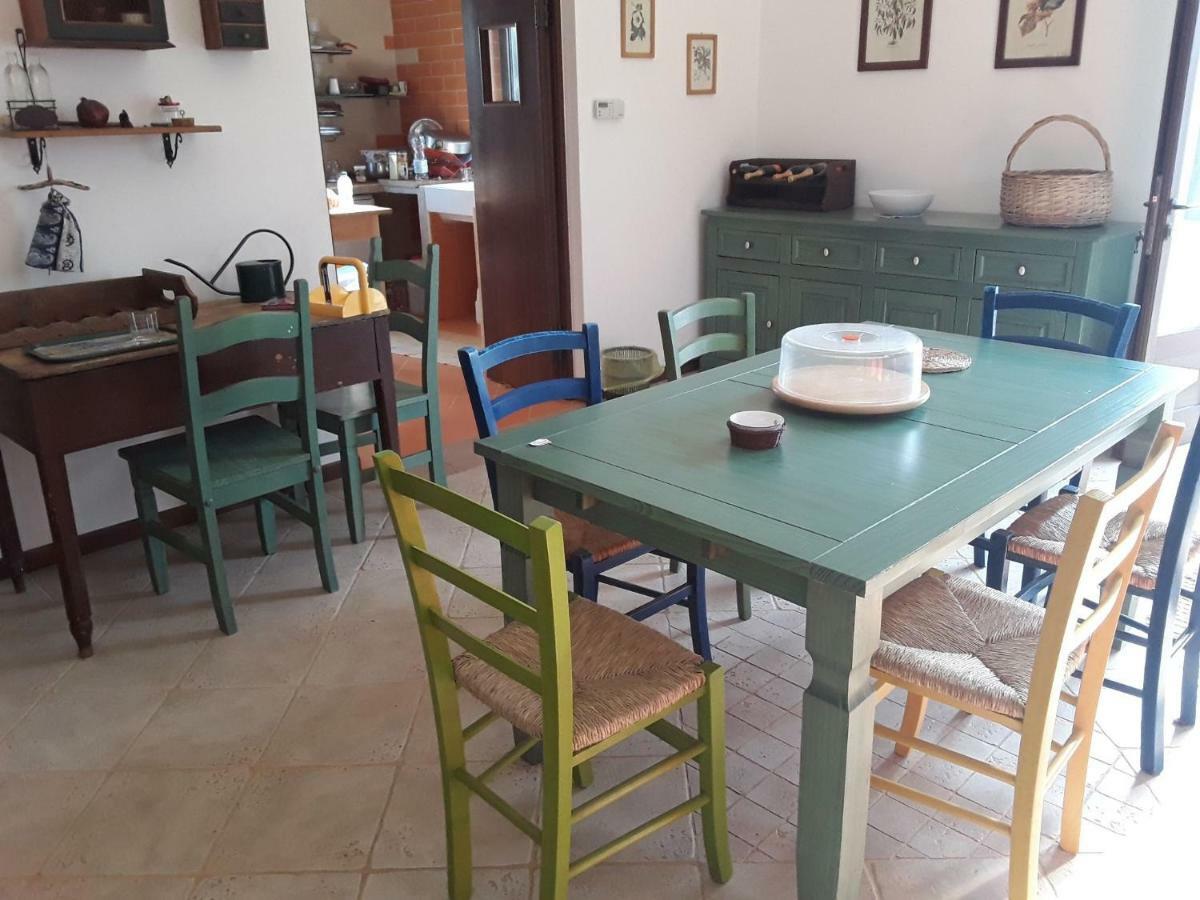 Il Giardino Di Viola Panzió Kellie Messapica Kültér fotó